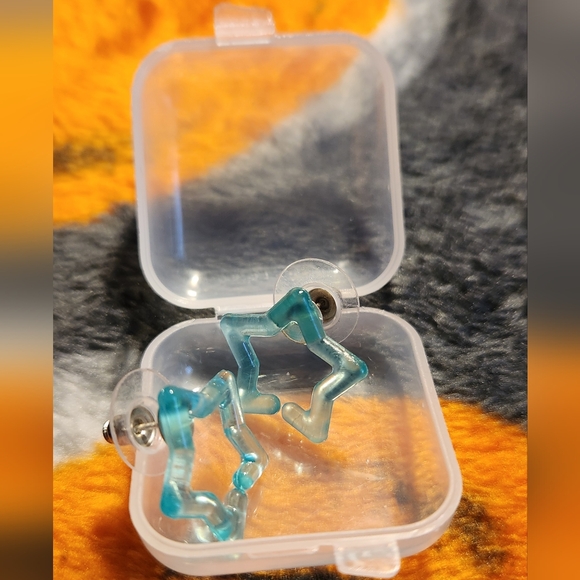 Star earrings - Picture 3 of 4